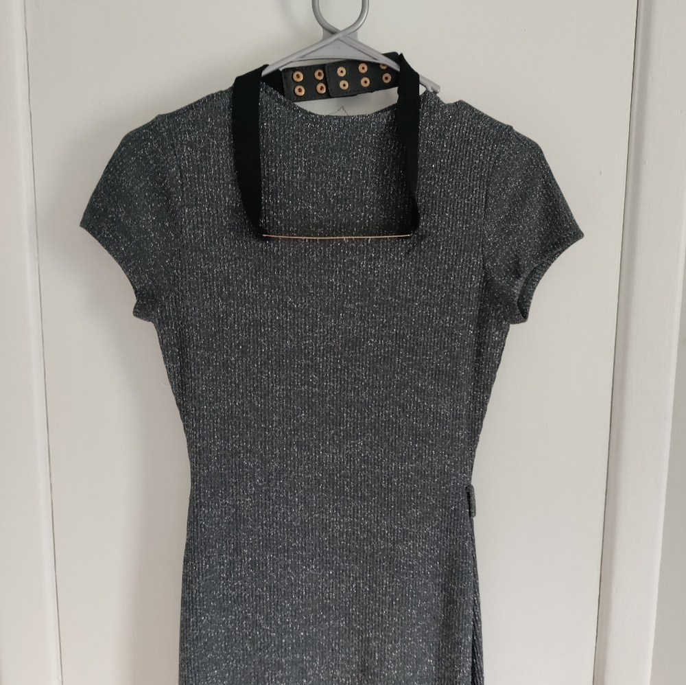 Sparkly fitted formal dress - Picture 4 of 8